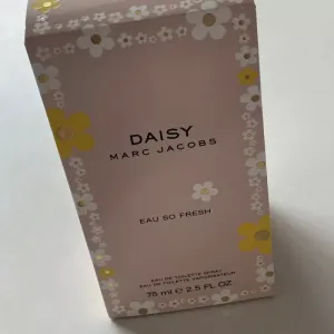 새상품) 마크제이콥스 향수 데이지 오 쏘 프레쉬 EDT 75ml